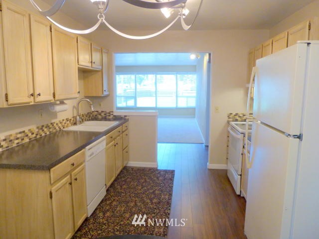 319 Fuller Street Wenatchee, WA 98801 - Photo 9 of 25