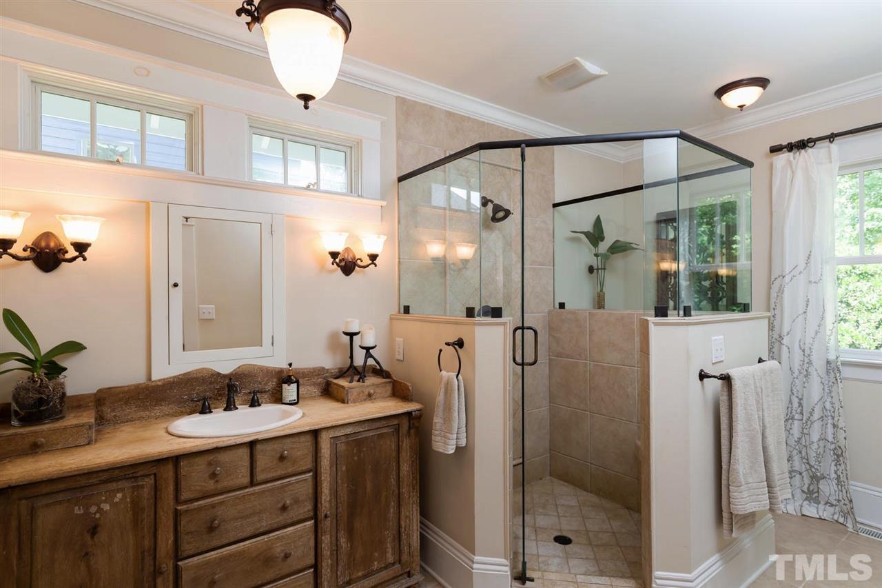 2010 McCarthy Street Raleigh, NC 27608 - Photo 18 of 26