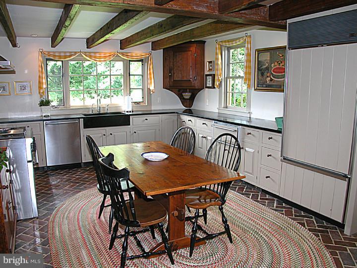 550 Red Bone Road Chester Springs, PA 19425 - Photo 10 of 25 Kitchen