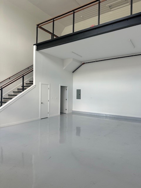 55 John Clarke Road, Unit 8 Middletown, RI 02842 - Photo 3 of 8