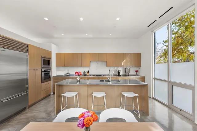 $1,750,000 | 3740 Holland Avenue, Unit 3B, Dallas, TX 75219