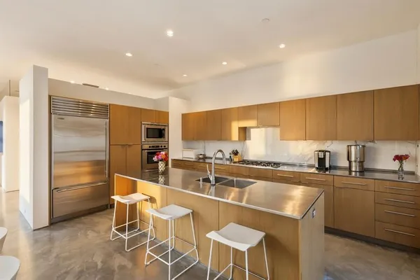 $1,495,000 | 3740 Holland Avenue, Unit 3B, Dallas, TX 75219