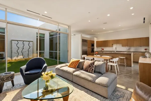 $1,495,000 | 3740 Holland Avenue, Unit 3B, Dallas, TX 75219