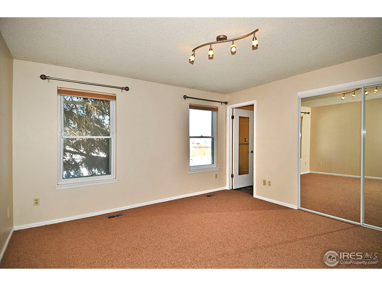 2401 Wapiti Road Fort Collins, CO 80525 - Photo 7 of 22 Gallery Image 7