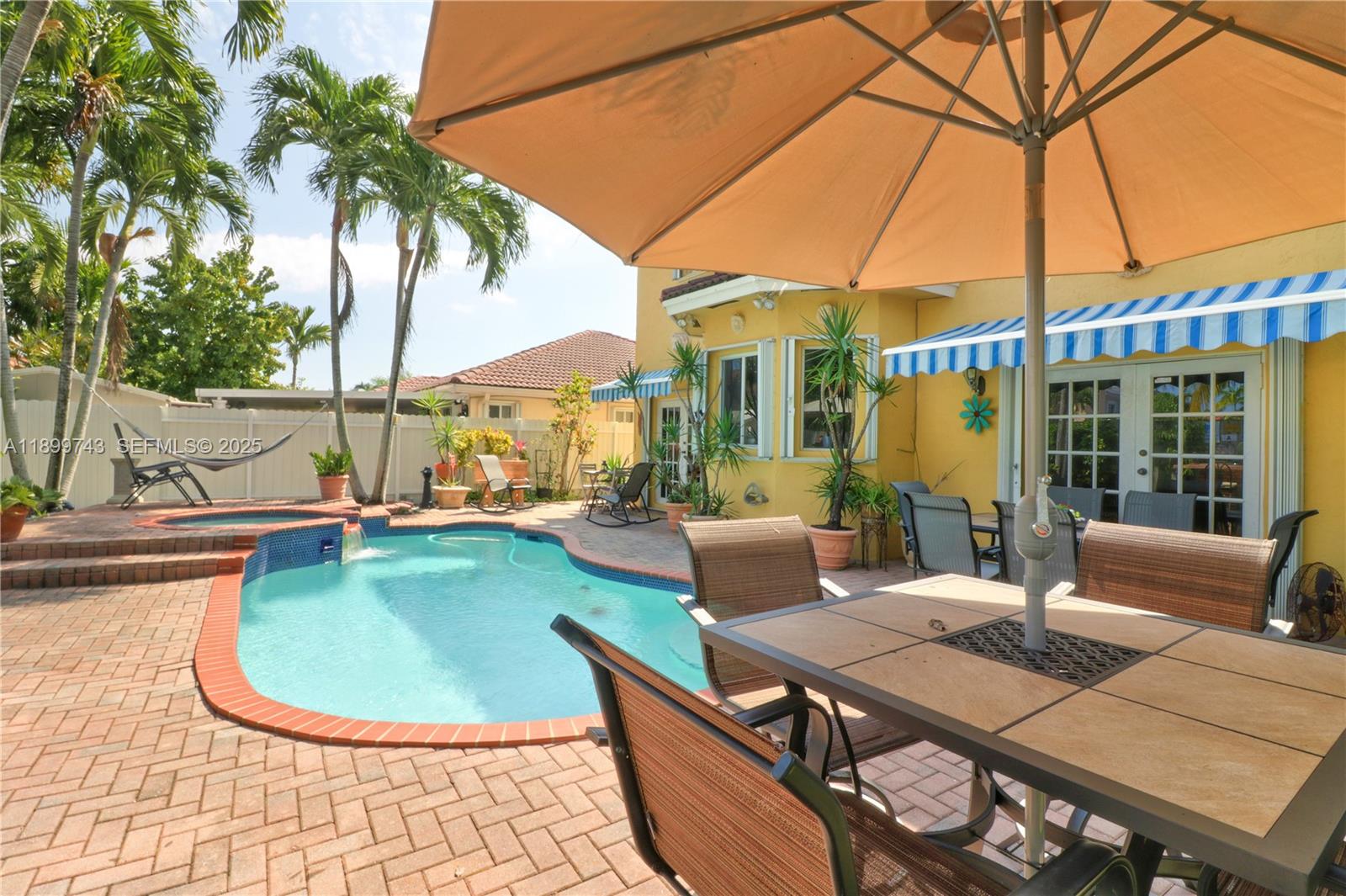 15217 Southwest 36th Terrace Miami, FL 33185 - Photo 19 of 28