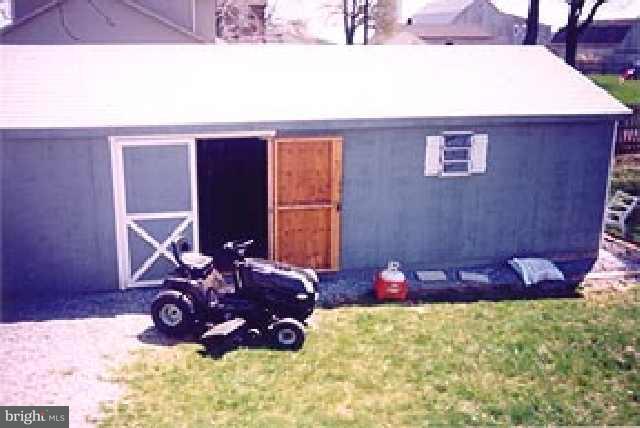6898 Church Road Felton, PA 17322 - Photo 4 of 5