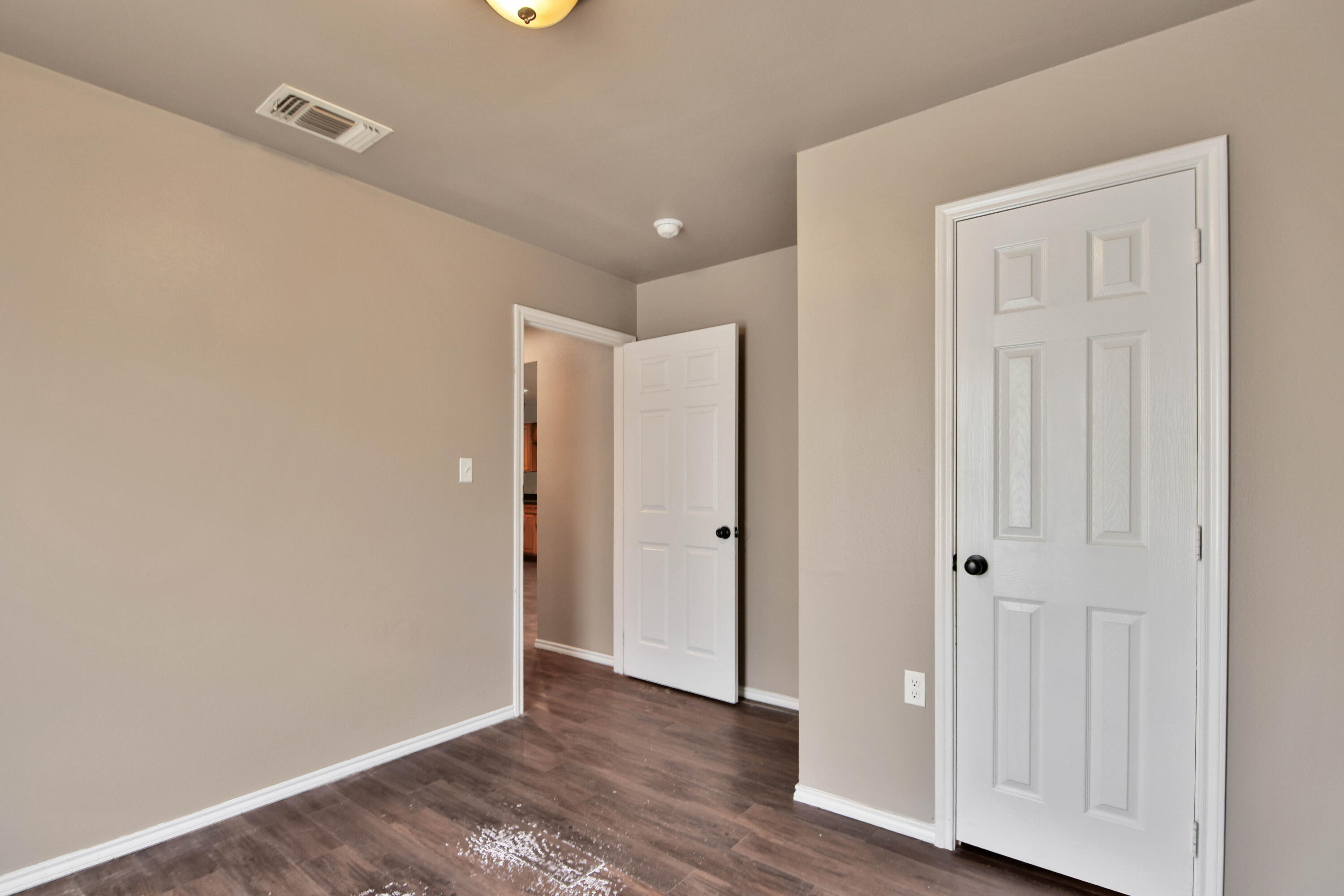 211 36th Street Lubbock, TX 79404 - Photo 11 of 19 IMG_3439