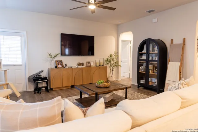 $360,000 | 29559 Copper Gate, Bulverde, TX 78163