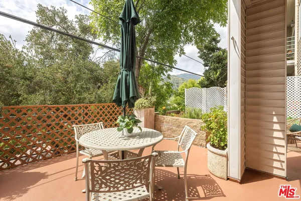 $749,000 | 2706 Honolulu Avenue, Unit 105, Montrose, CA 91020
