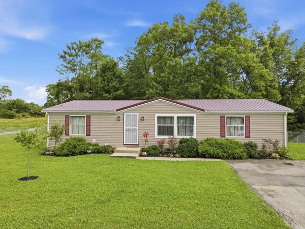 $199,900 | 136 Willow Pointe Drive, Glencoe, KY 41046