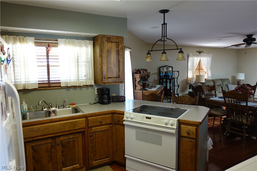 210 South Reeves Avenue Dover, OH 44622 - Photo 8 of 31 Gallery Image 8