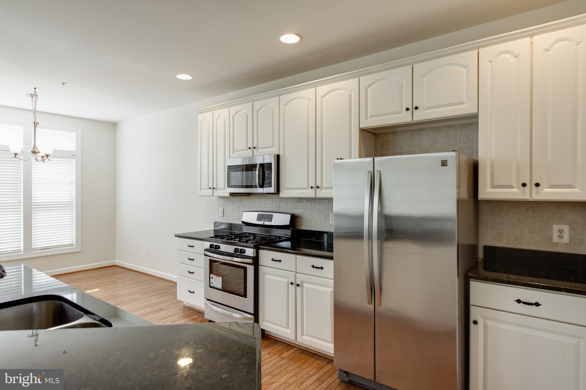 10621 Hillingdon Road Woodstock, MD 21163 - Photo 17 of 40 Kitchen