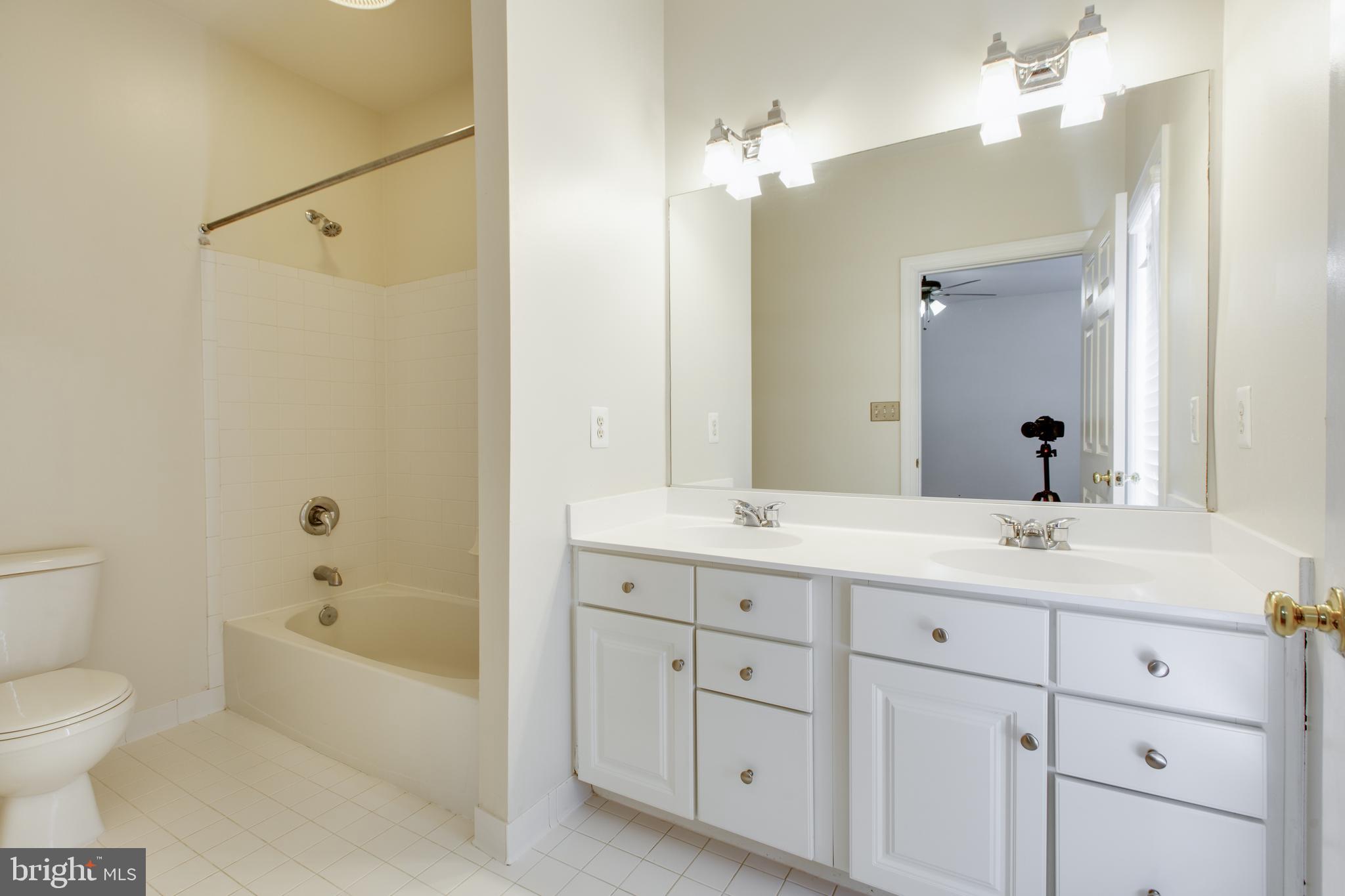 10621 Hillingdon Road Woodstock, MD 21163 - Photo 26 of 40 Master Bathroom
