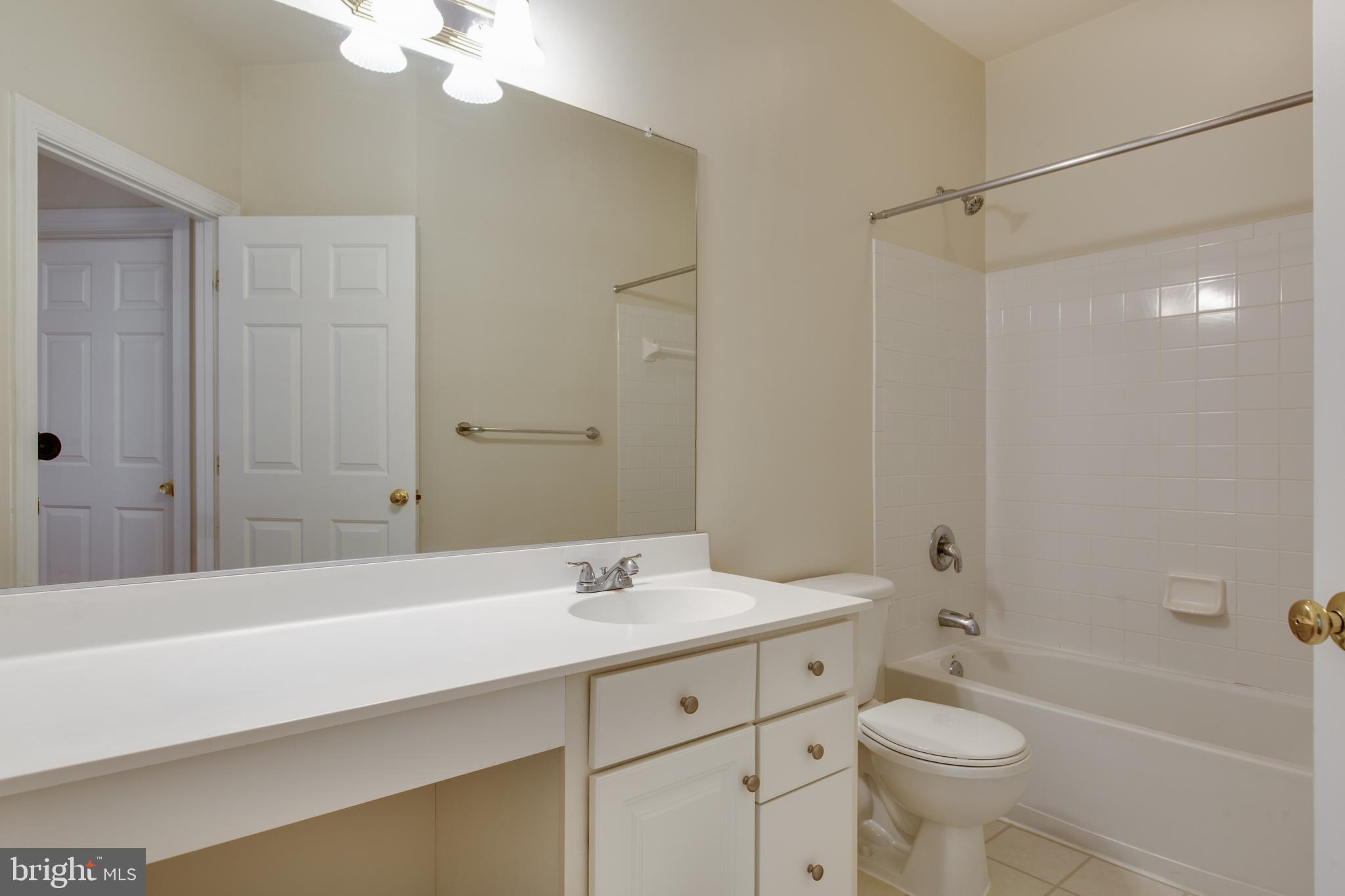 10621 Hillingdon Road Woodstock, MD 21163 - Photo 29 of 40 Full Bathroom