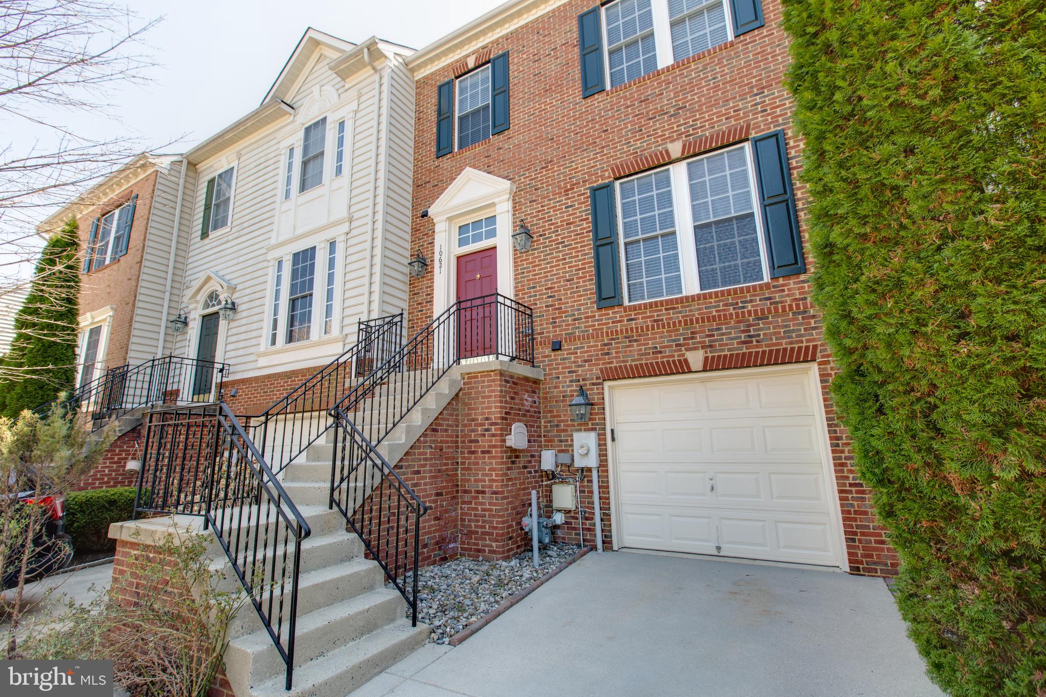 10621 Hillingdon Road Woodstock, MD 21163 - Photo 4 of 40 Attached 1 car garage