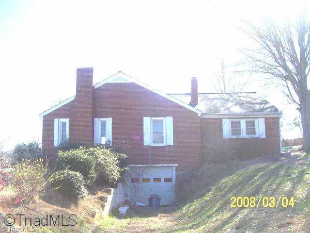 2607 Hoover Road Lexington, NC 27295 - Photo 2 of 4 Other. SIDE