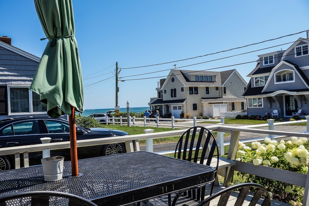20 Overlook Knoll Road Mashpee, MA 02649 - Photo 3 of 17 Gallery Image 3