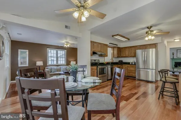 $4,800 | 5820 Silchester Street, Burke, VA 22015