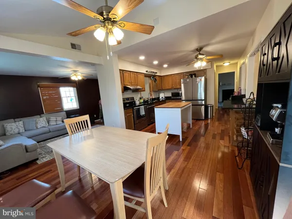 $4,800 | 5820 Silchester Street, Burke, VA 22015