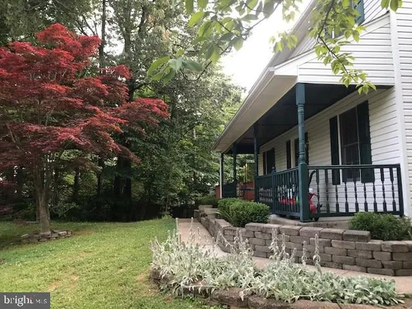$4,800 | 5820 Silchester Street, Burke, VA 22015