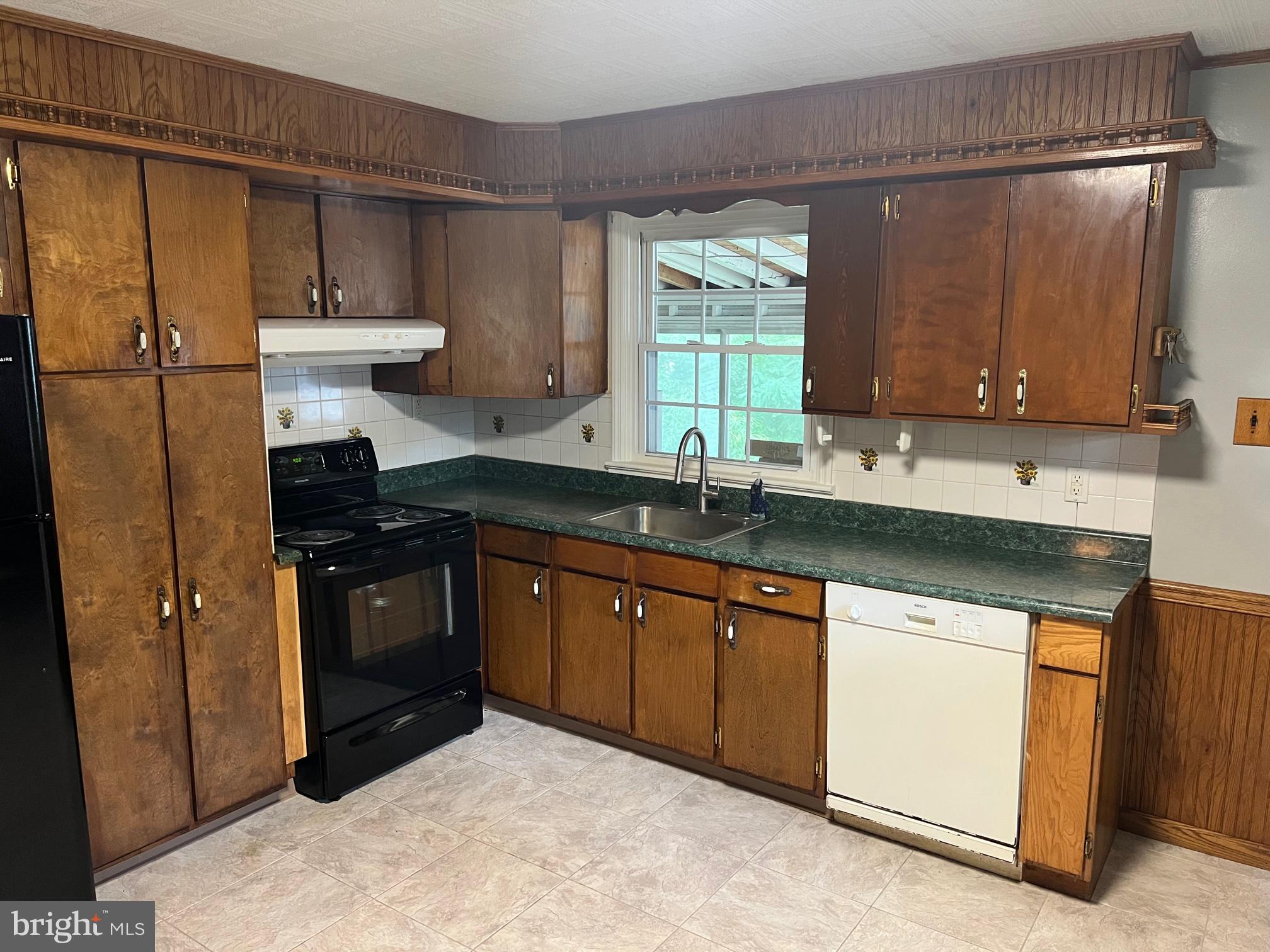 16 Hartz Road Fleetwood, PA 19522 - Photo 11 of 15 Gallery Image 11