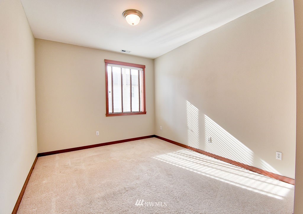 4024 216th Place Southeast Bothell, WA 98021 - Photo 12 of 29