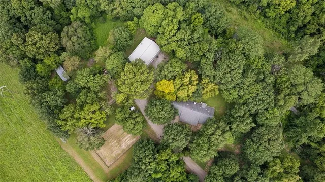 $690,000 | 3724 North Perrin Road, Independence, MO 64058