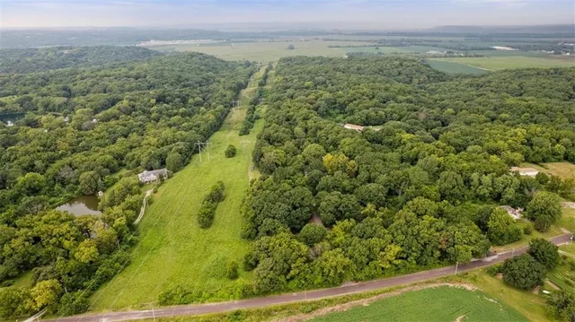 $690,000 | 3724 North Perrin Road, Independence, MO 64058