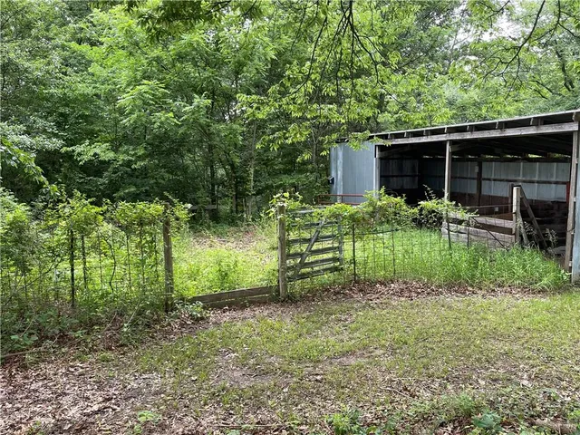 $690,000 | 3724 North Perrin Road, Independence, MO 64058