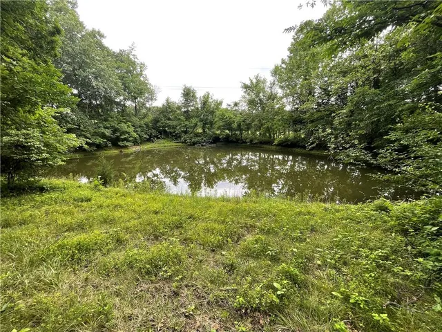 $690,000 | 3724 North Perrin Road, Independence, MO 64058