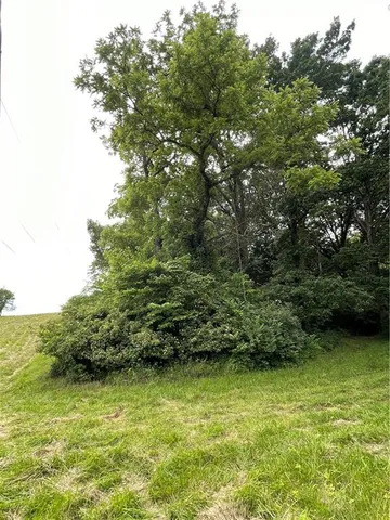 $690,000 | 3724 North Perrin Road, Independence, MO 64058