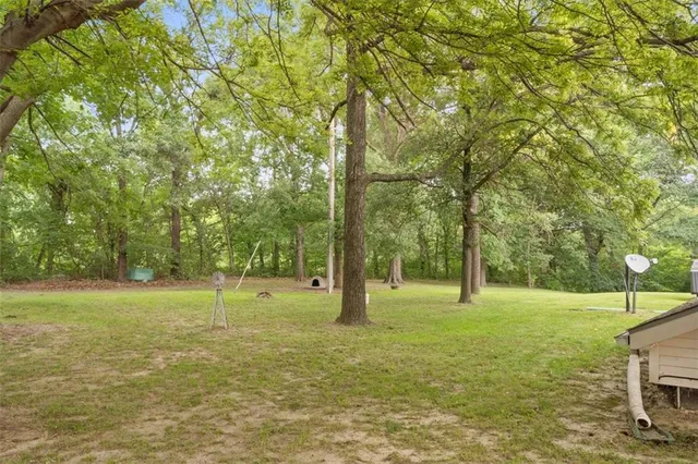 $690,000 | 3724 North Perrin Road, Independence, MO 64058