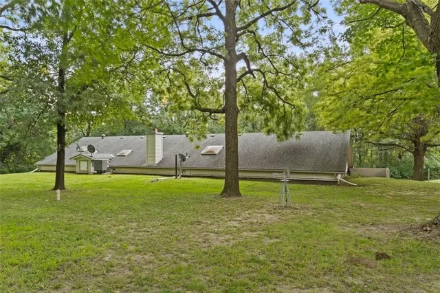 $690,000 | 3724 North Perrin Road, Independence, MO 64058