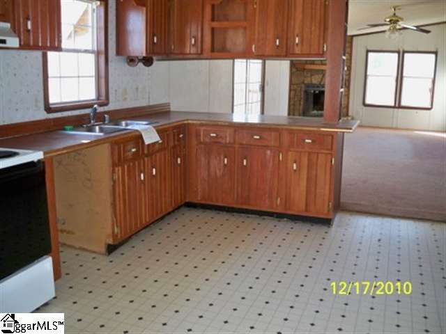 1841 Park Road Fountain Inn, SC 29644 - Photo 5 of 11 Gallery Image 5