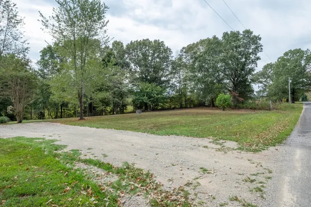 $299,999 | 2312 Little Fish Trap Road, Lawrenceburg, TN 38464