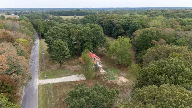 $299,999 | 2312 Little Fish Trap Road, Lawrenceburg, TN 38464