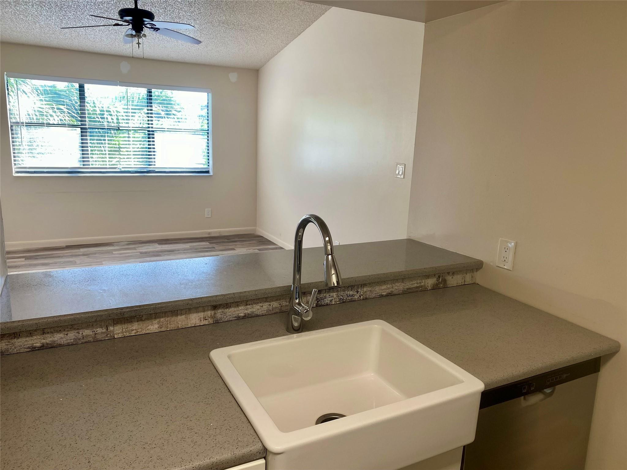 540 South Park Road, Unit 369 Hollywood, FL 33021 - Photo 24 of 31 Photo 24