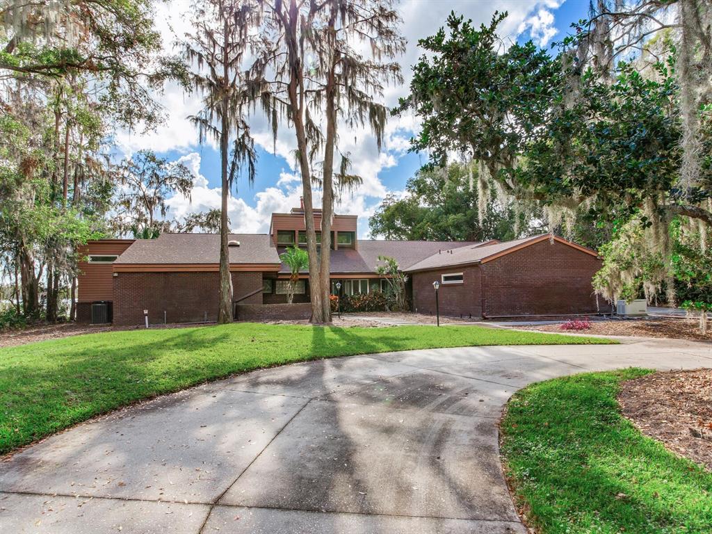 18120 Wayne Road Odessa, FL 33556 - Photo 12 of 100 a view of outdoor space with garden