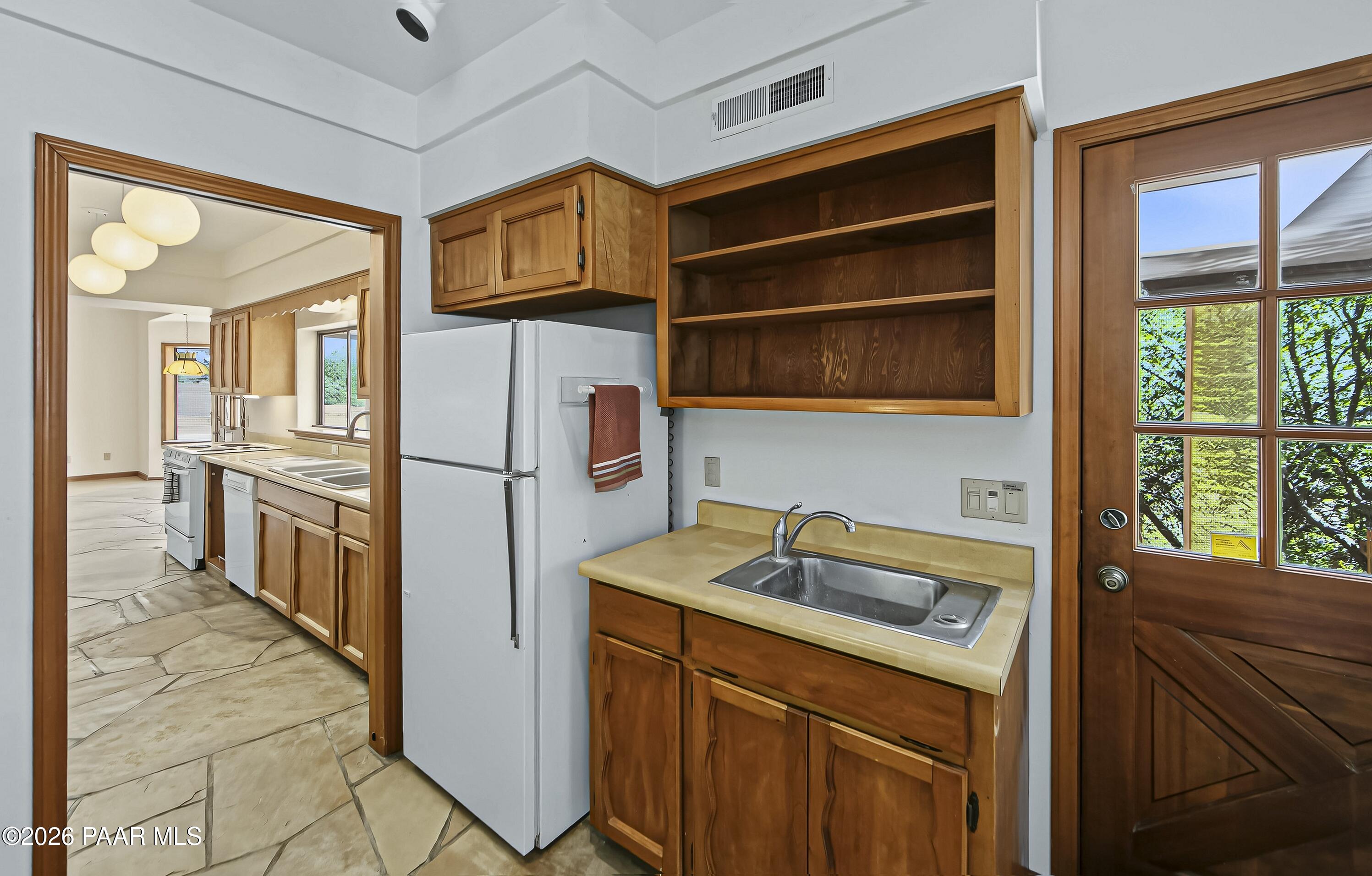 1020 Evergreen Road Prescott, AZ 86303 - Photo 13 of 44 Butler Pantry