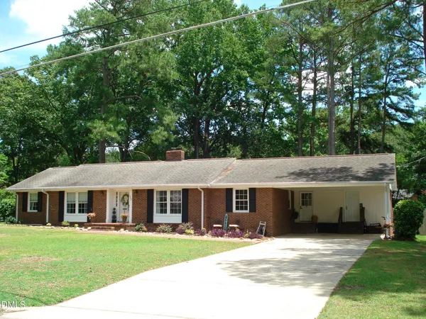 $324,900 | 1502 Wellons Avenue, Dunn, NC 28334