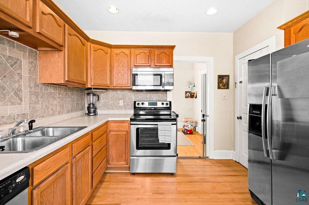 5405 Oneida Street Duluth, MN 55804 - Photo 11 of 29