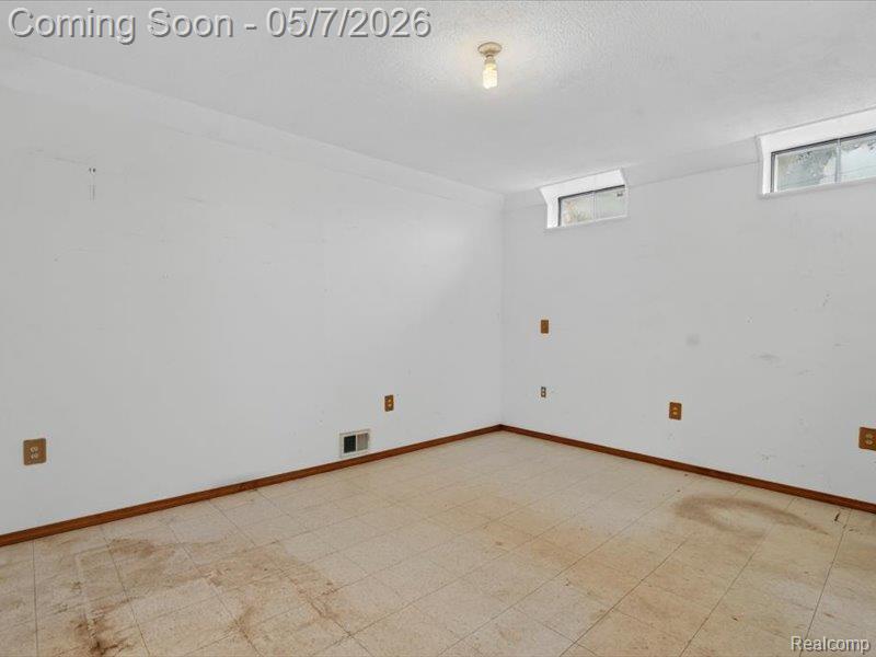5081 Vines Road Howell, MI 48843 - Photo 47 of 77