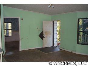 99 Johnny Marlow Road Fairview, NC 28730 - Photo 6 of 12 Gallery Image 6
