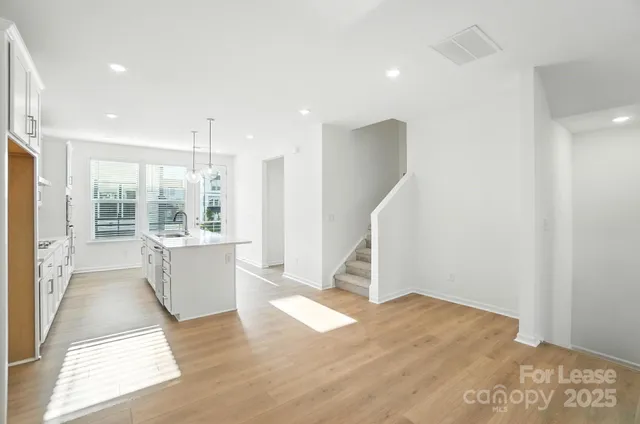 $2,350 | 5033 Westmead Lane, Charlotte, NC 28262