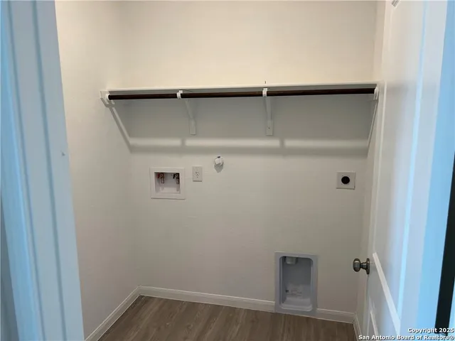 a close up of a shower