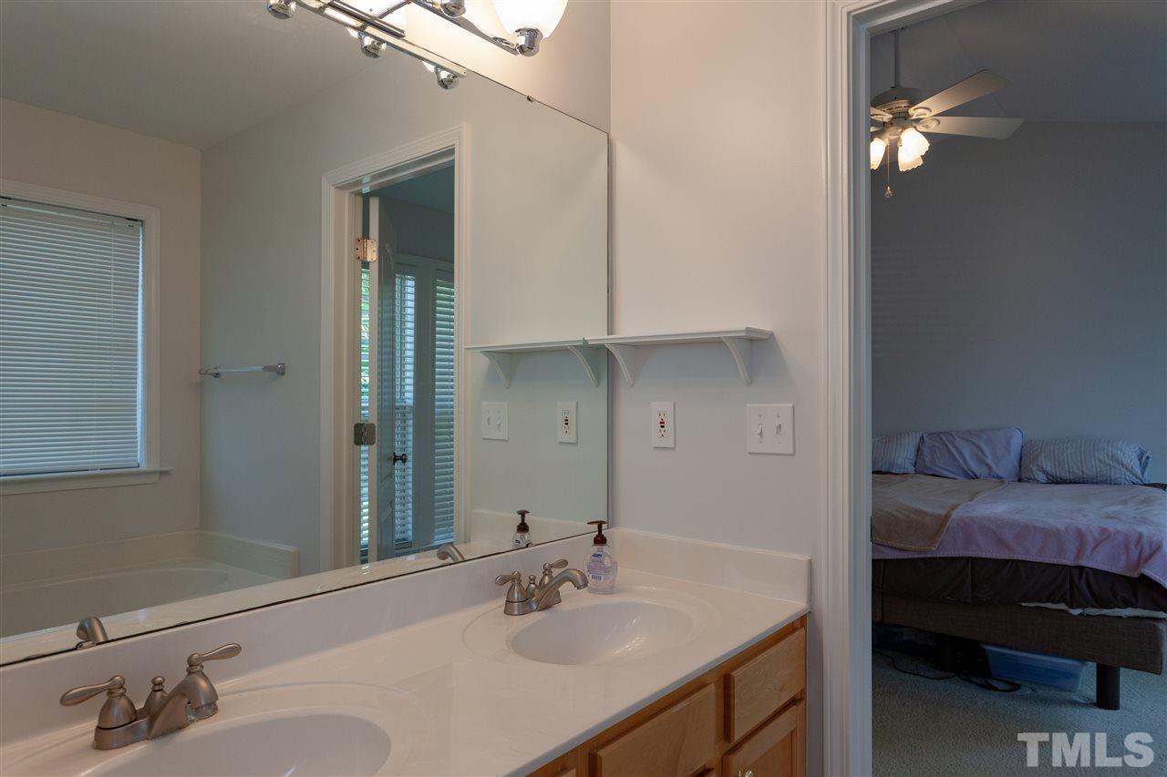 103 Grassy Point Road Apex, NC 27502 - Photo 14 of 25 Gallery Image 14