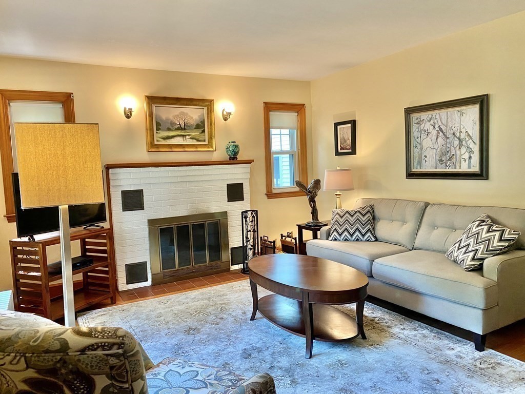 46 Windmill Hill Road Groton, MA 01450 - Photo 3 of 25