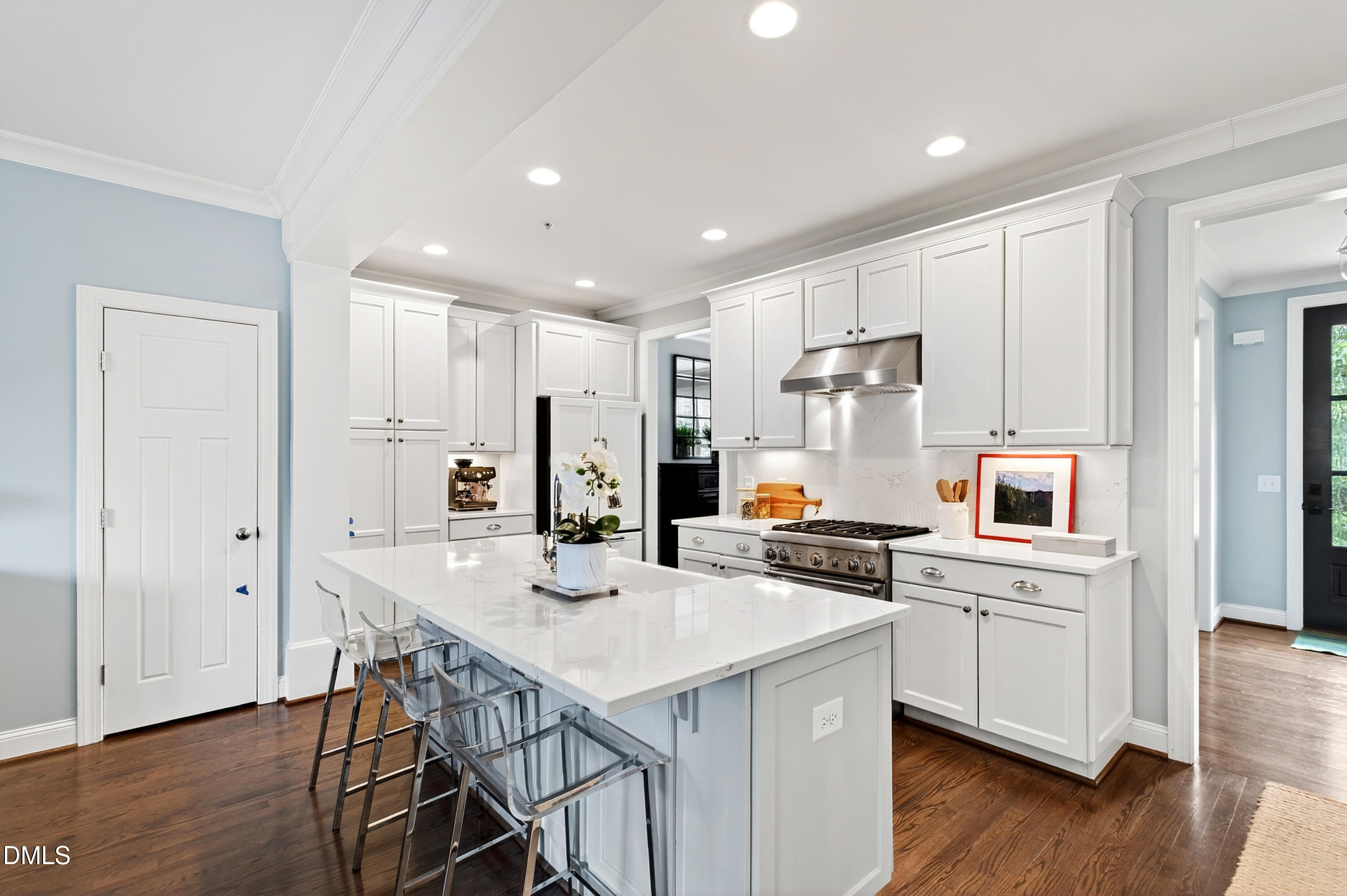 2741 Oberlin Road, Unit 101 Raleigh, NC 27608 - Photo 3 of 45