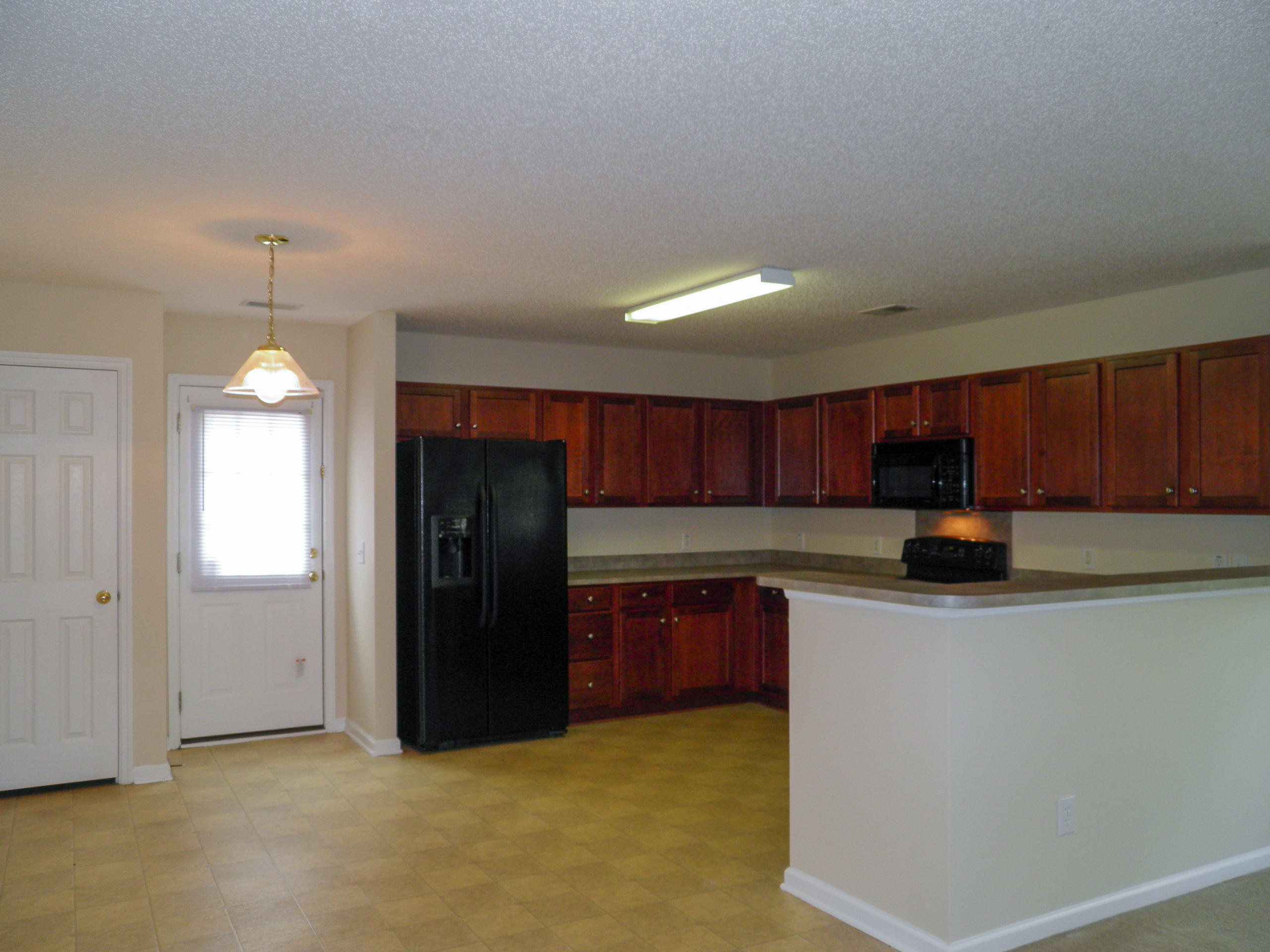 1146 Deerberry Road Hanahan, SC 29410 - Photo 6 of 15 Kitchen