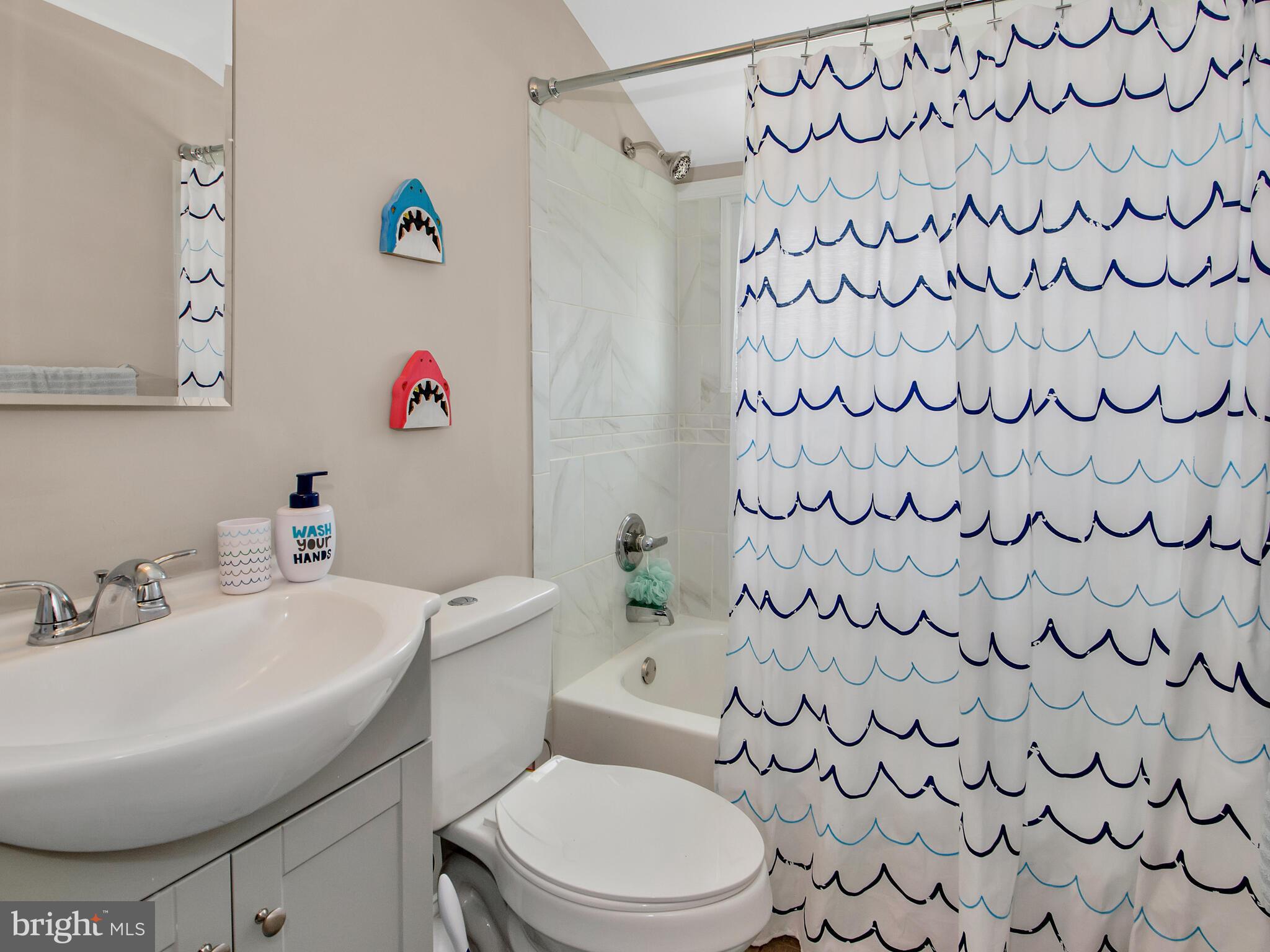 42 Umber Road Levittown, PA 19056 - Photo 14 of 19 Gallery Image 14